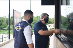 Procon-AM notifica rede de fast-food por filas após anúncio de promoção, em Manaus