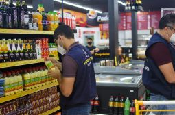 Procon-AM apreende 80 Kg de alimentos em comércios de Manaus