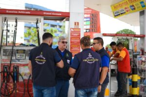 Imagem da notícia - Procon-AM mantém fiscalização nos postos de combustíveis por aumento no preço da gasolina e já multou 35 estabelecimentos